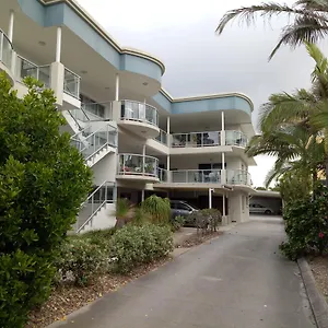 Cranbourne Court Beachside Apartment
